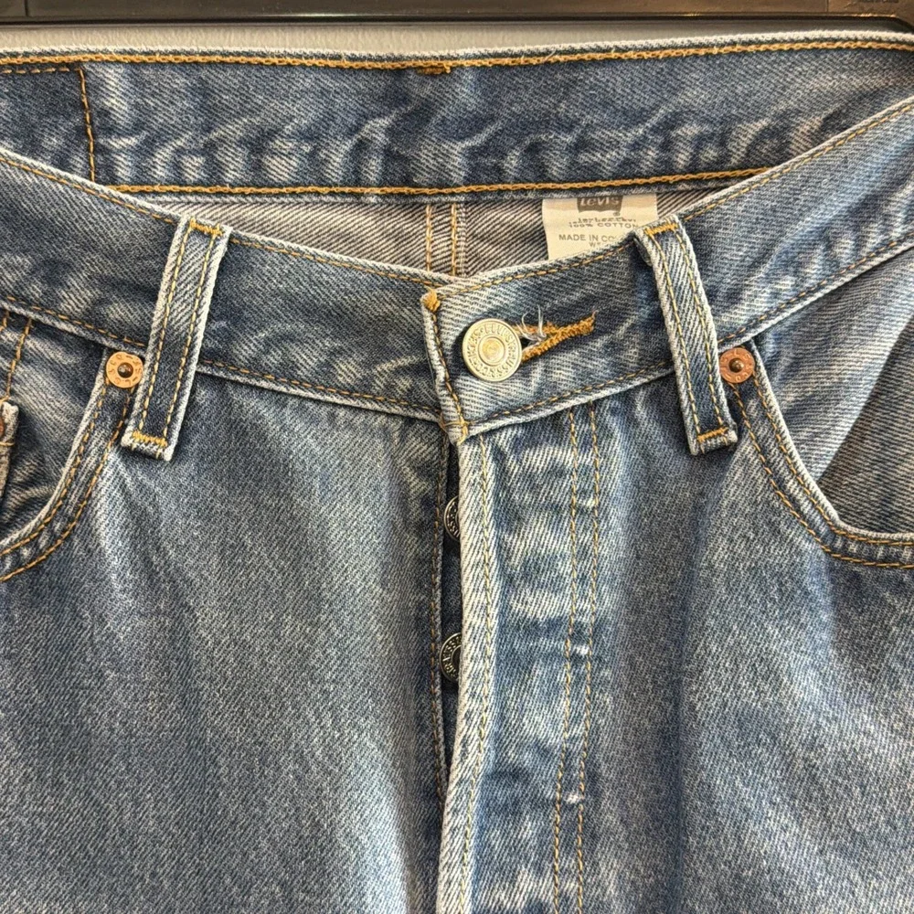 Vintage Levis Jeans 501 Mens 34X32 Blue Denim 2004 Button Fly Straight 32.5X28 - Picture 5 of 16